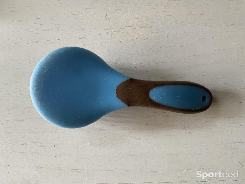 Equitation - Brosse à crins - photo 3