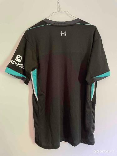 Football - Maillot de Liverpool  - photo 6