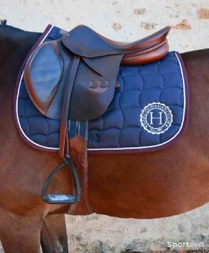 Equitation - Bonnet + tapis Harcour  - photo 5