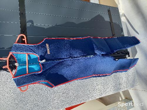 Plongée sous marine - Combinaison plongée/jet ski planche à voile …. à bretelles mixte assez épaisse Taille 38/40 bon état général 12€ - photo 5