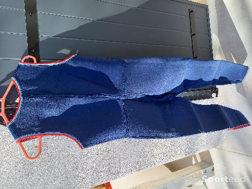 Plongée sous marine - Combinaison plongée/jet ski planche à voile …. à bretelles mixte assez épaisse Taille 38/40 bon état général 12€ - photo 5
