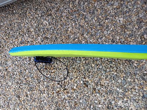 Bodyboard - Bodyboard enfant Tribord 100S vert  et blanc avec leash poignet L 85cm l 44cm ép 6cm 6/12 ans parfait état 20€ - photo 4