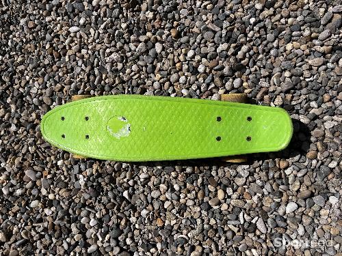 Skateboard / Longboard - Skateboard vert  Design rétro Adultes Enfants Adolescents Mini Cruiser Planche à Roues Longueur du plateau : 55 cm - 22' // Largeur du plateau : 14 cm // Hauteur : 9 cm // Roues : 30 x 54 mm // Matériaux : Plastique, Métal, PU // Charge maximale : 10 - photo 4