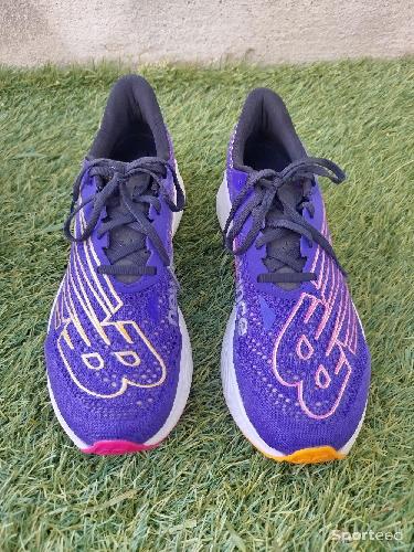 Course à pied route - New Balance rc elite 2 carbone pointure 44  - photo 6