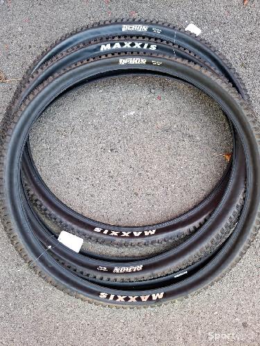 NEUF lot de 3 pneus MAXXIS REKON 29' VTT