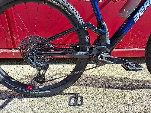 Vélo tout terrain - VTT - OCCASION Berria Mako DC Taille S - photo 4