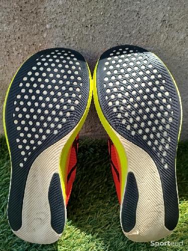 Course à pied route - Asics metaspeed sky carbone pointure 46.5 - photo 6