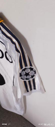 Football - Maillot Real Madrid floqué REDONDO - photo 6