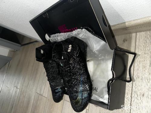 Football - Vends chaussures de football - photo 5