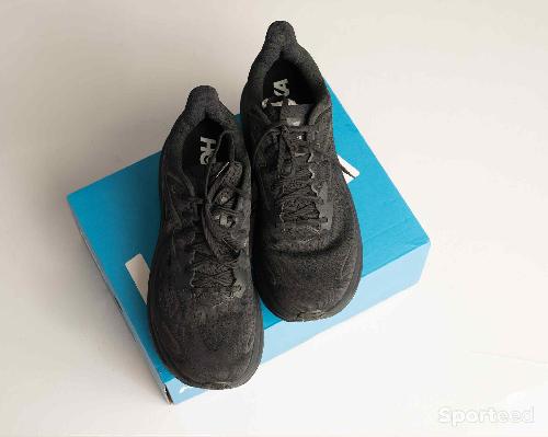 Course à pied route - Hoka Clifton 10 Homme – Taille 46 – Comme neuves ( -5kms ) - photo 5