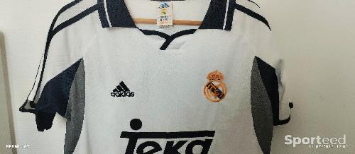 Football - Maillot Real Madrid floqué Roberto Carlos - photo 6