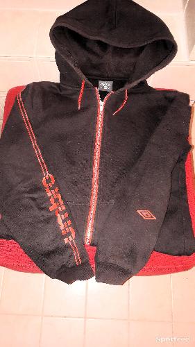 Sportswear - Sweat à capuche Umbro 14/15 ans - photo 3
