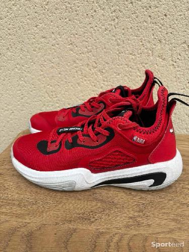 Basket-ball - Chaussures basket Chicago Bulls - photo 4