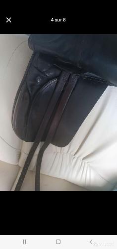 Equitation - Selle de dressage 17 pouce  - photo 6