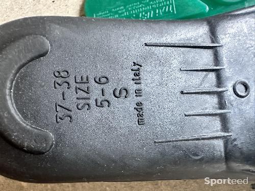 Bodyboard - Palmes TYR Splitfin – Taille 37/38 – État neuf - photo 6