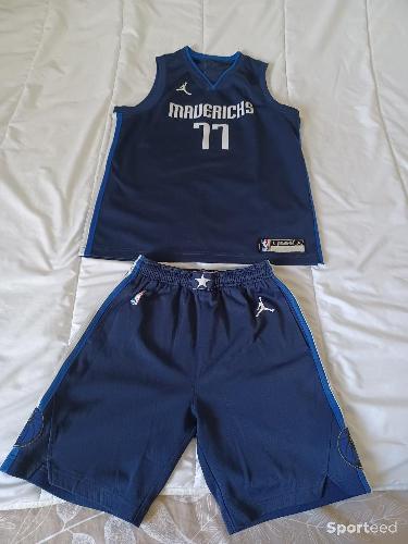 Basket-ball - Tenue de basket NBA Jordan Mavericks Dallas Doncic - photo 6