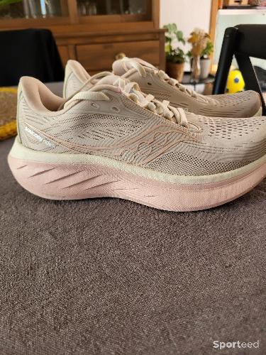 Course à pied route - Chaussures de course Saucony Ride18  - photo 6