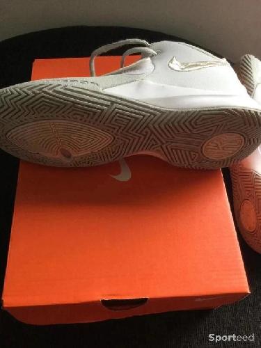 Basket-ball - Baskets Nike - photo 6
