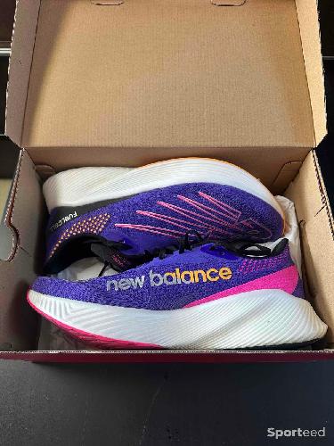 Course à pied route - New Balance NB FuelCell RC Elite 2- Plaque Carbone ( Taille 46 - US 12 - Running ) - photo 6
