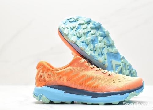 Course à pied trail - Baskets Hoka One One Torrent 3 / neuves  - photo 6