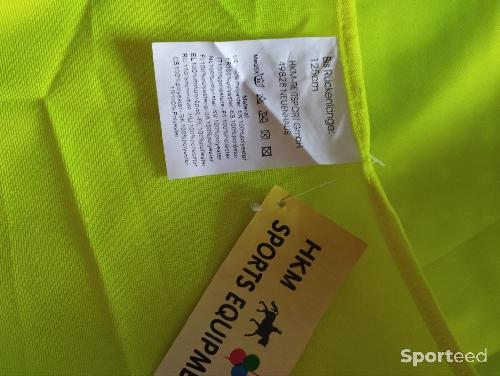 Equitation - Ensemble fluorescent,Couvre reins taille 125, gilet et bandes réfléchissantes  - photo 4