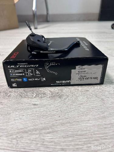 Vélo route - Neuf ! Manette droite  SHIMANO UTEGRA DI2 Contre la montre  - photo 4