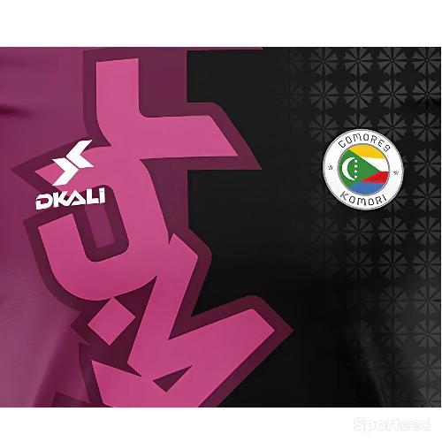 Football - Maillot Comores 2025/2026 - DKALI Officiel - Rose / Noir - photo 4