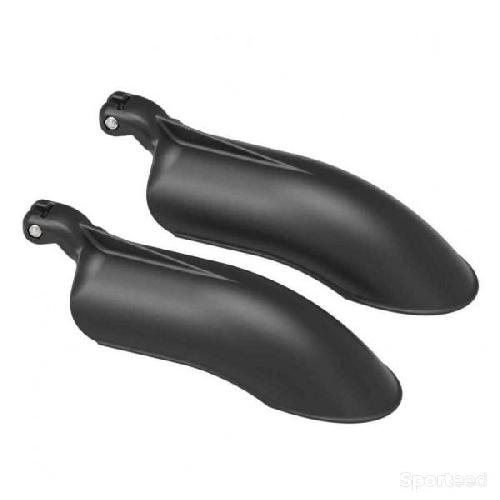 Paire de garde-boue arrière pour modèles V7PlusPro et V9