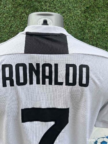 Football - Maillot Ronaldo Juventus Turin  - photo 6