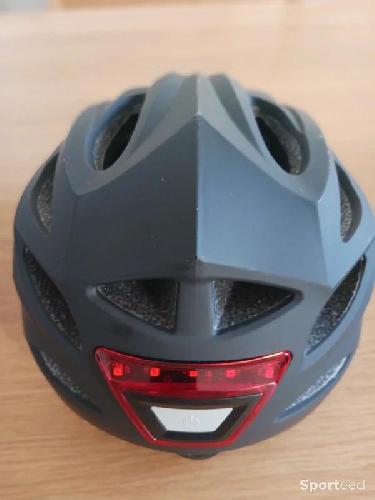 Vélo électrique - Casque Noir Lumineux - photo 6