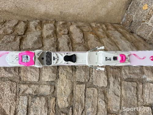 Ski alpin - SKIS NEUFS EDL Octobre rose édition limitée - photo 5