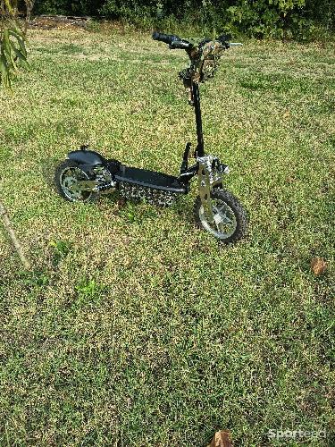 Trottinette électrique tout terrain