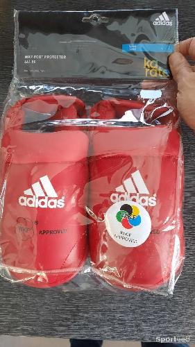 Protege pied karate M Rouge