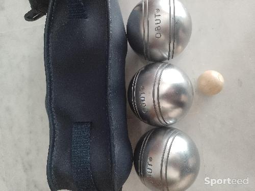 3 BOULES DE PETANQUE ET COCHONNET OBUT LOISIR INOX LISSES