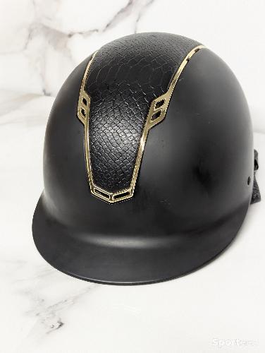 Bombe d'équitation impérial 