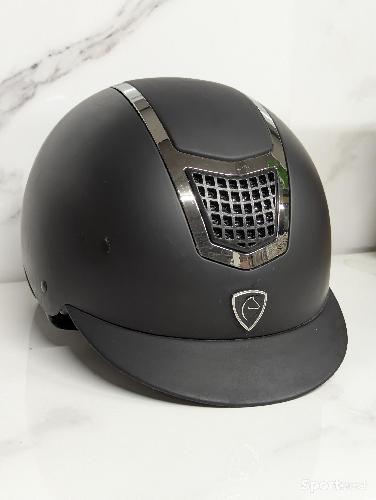 Casque bombe d'équitation equitheme 