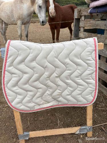 Equitation - Tapis Harcour beige / blanc crème liseré rose corail – mixte dressage / CSO - photo 6