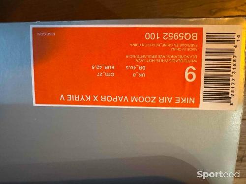 Chaussures Nike Kyrgios rares