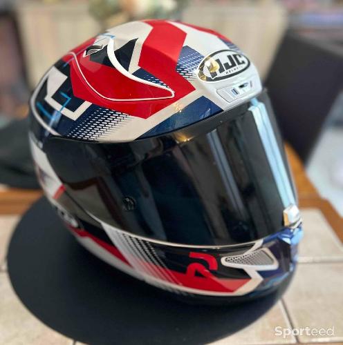 Casque moto hjc