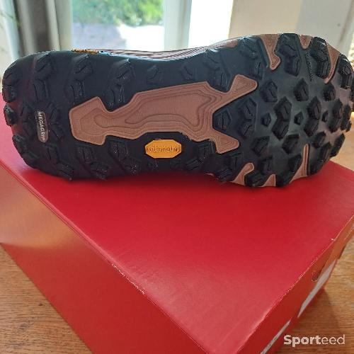 Course à pied trail - Baskets trail New Balance Heirro V9 femme pointure 39 - photo 5