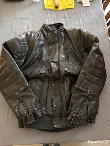 Blouson moto en cuir 