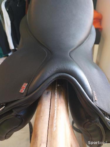 Equitation - Selle de dressage - photo 6