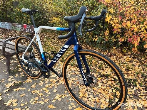 Canyon Inflite CF SL