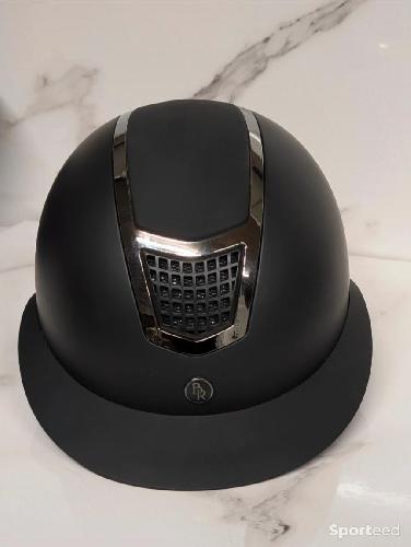 Bombe d'équitation BR neuve