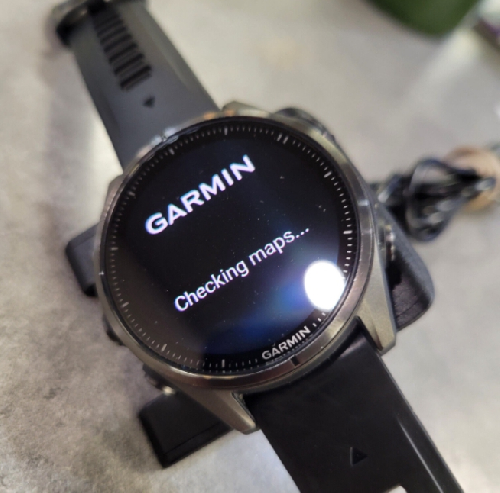 Accessoires électroniques - Montre connectée Garmin fenix 8 AMOLED saphir titane 43 mm - photo 6