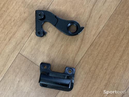 Patte de dérailleur Av et Ar vélo Origine Axxone