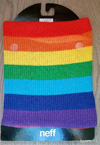 Ski alpin - Bonnet Neff Daily Strip Gaiter Rainbow - Neuf avec étiquette - photo 4