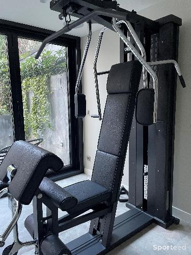 Musculation - banc de musculation multi fonctions Technogym  Unica M311 noir etat neuf - photo 3