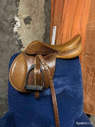 Equitation - Selle mixte 16,5' cuir de qualité. - photo 6