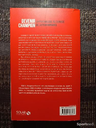 Librairie du sportif - Livre Préparation mentale - Devenir Champion - La psychologie au service de la performance - Cédric Quignon-Fleuret  - photo 3